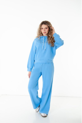 Костюм жіночий